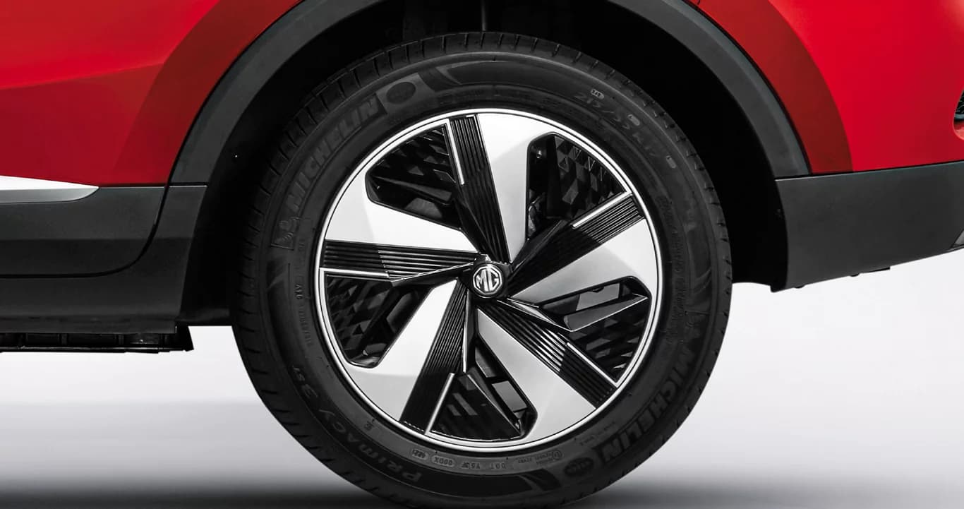 R17 TOMAHAWK HUB DESIGN ALLOY WHEELS